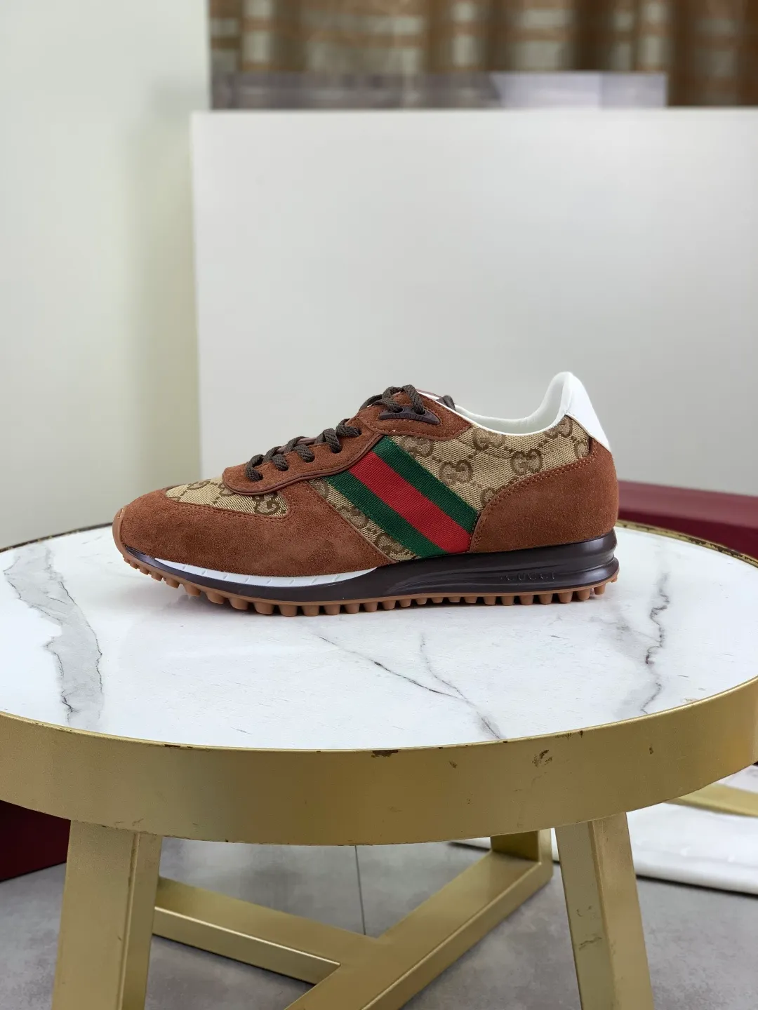 Men's shoes 💰P640 New Gucci Gucci Top version Latest catwalk style Re-Motion series Thick-soled casual sports shoes Original purchase and development ▪️Fabric: Original custom imported first-layer cowhide ▪️Sole: Original molded TPU material ▪️Sole thickness: 3.5CM ▪️Size: Men 39-45 Color: 8️⃣ colors available, boutique packaging